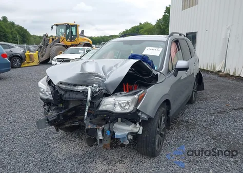 2018 Subaru Forester 2.0Xt Premium z USA, uszkodzony, nr VIN JF2SJGEC8JH449707